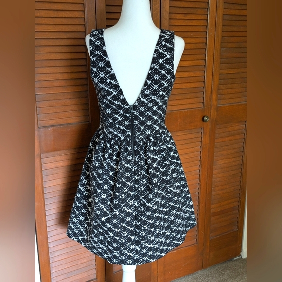 NWT! Aqua Black and White Fit and Flare Dress - Picture 3 of 4